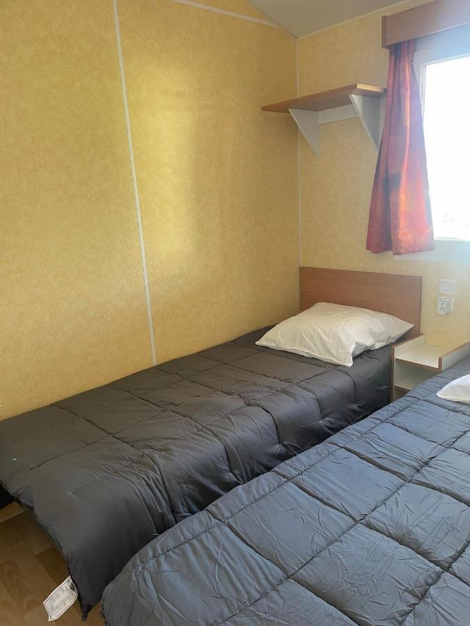 Mobil-Home Au Bord De L'Eau Feins المظهر الخارجي الصورة
