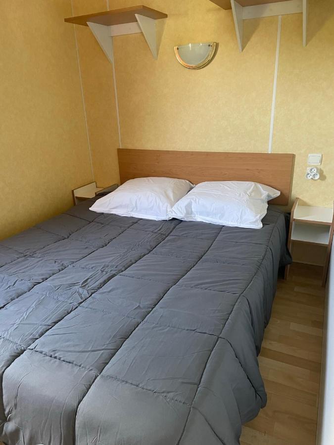 Mobil-Home Au Bord De L'Eau Feins المظهر الخارجي الصورة