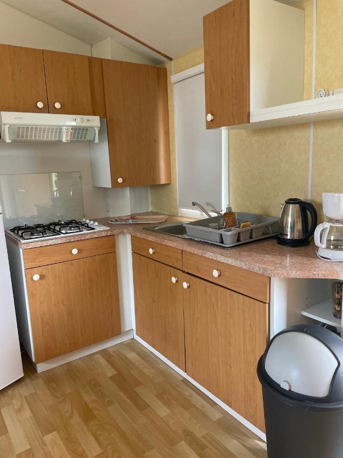 Mobil-Home Au Bord De L'Eau Feins المظهر الخارجي الصورة